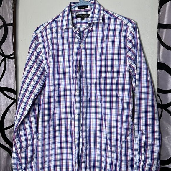 Blue and Purple Banana Republic Men’s Button Down - Picture 5 of 11